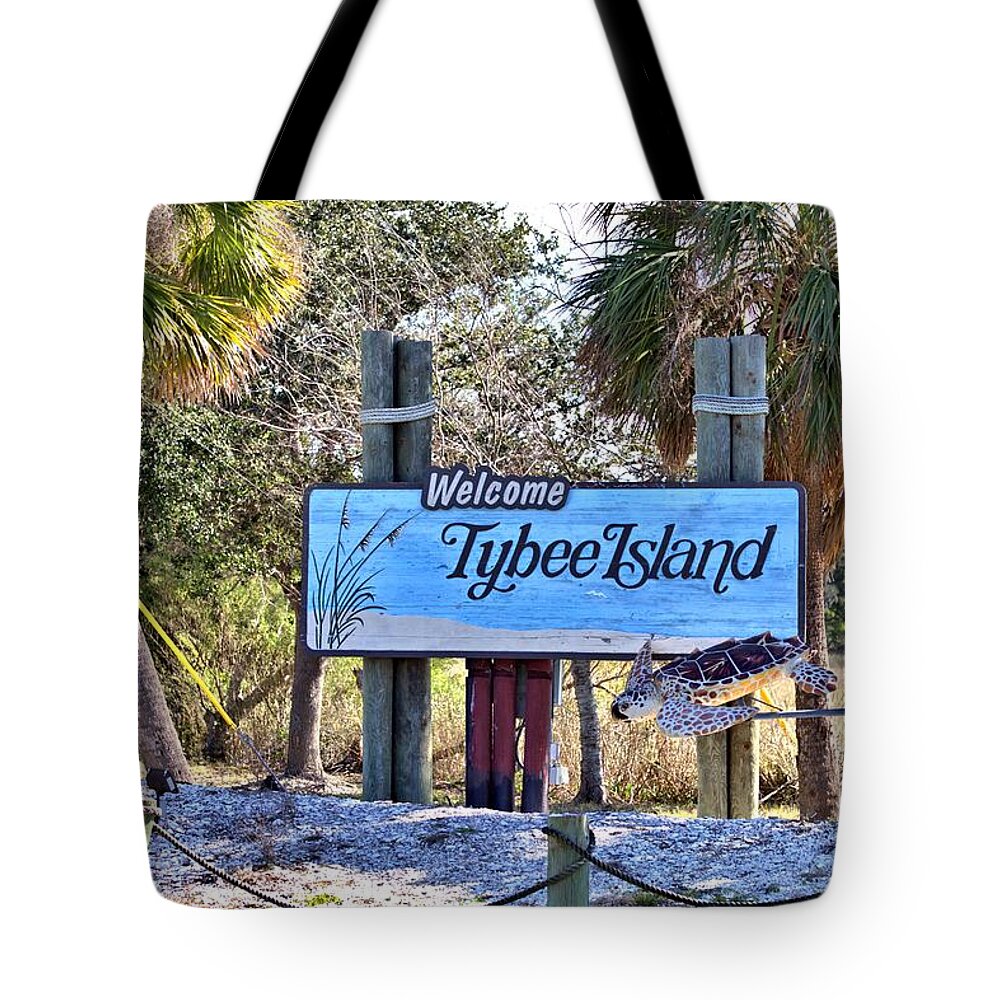 9562 Tote Bag featuring the photograph Welcome to Tybee by Gordon Elwell