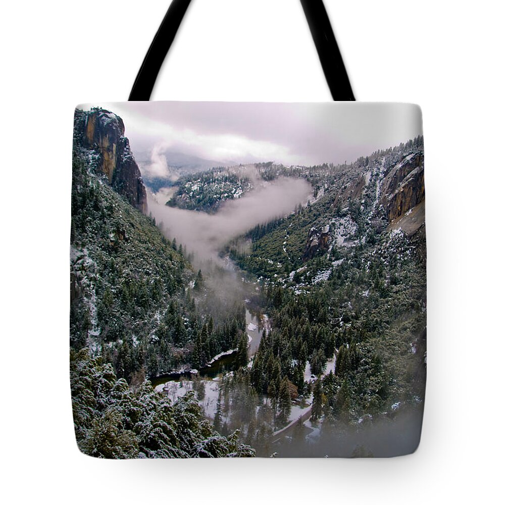 Yosemite Tote Bag featuring the photograph Western Yosemite Valley by Bill Gallagher
