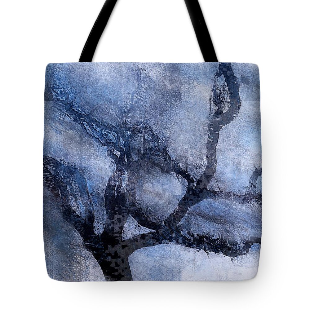 Tree Tote Bag featuring the photograph With you I rise by Suzy Norris