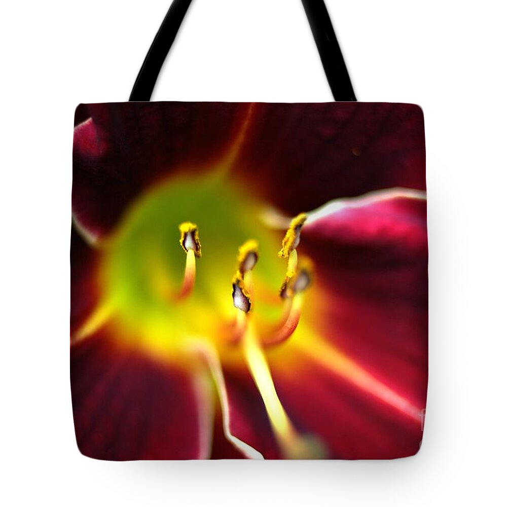 Red Lily Tote Bag featuring the photograph Lily Detail by Amalia Suruceanu