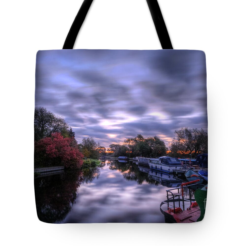 Hdr Tote Bag featuring the photograph Barrow Sunrise In Motion by Yhun Suarez