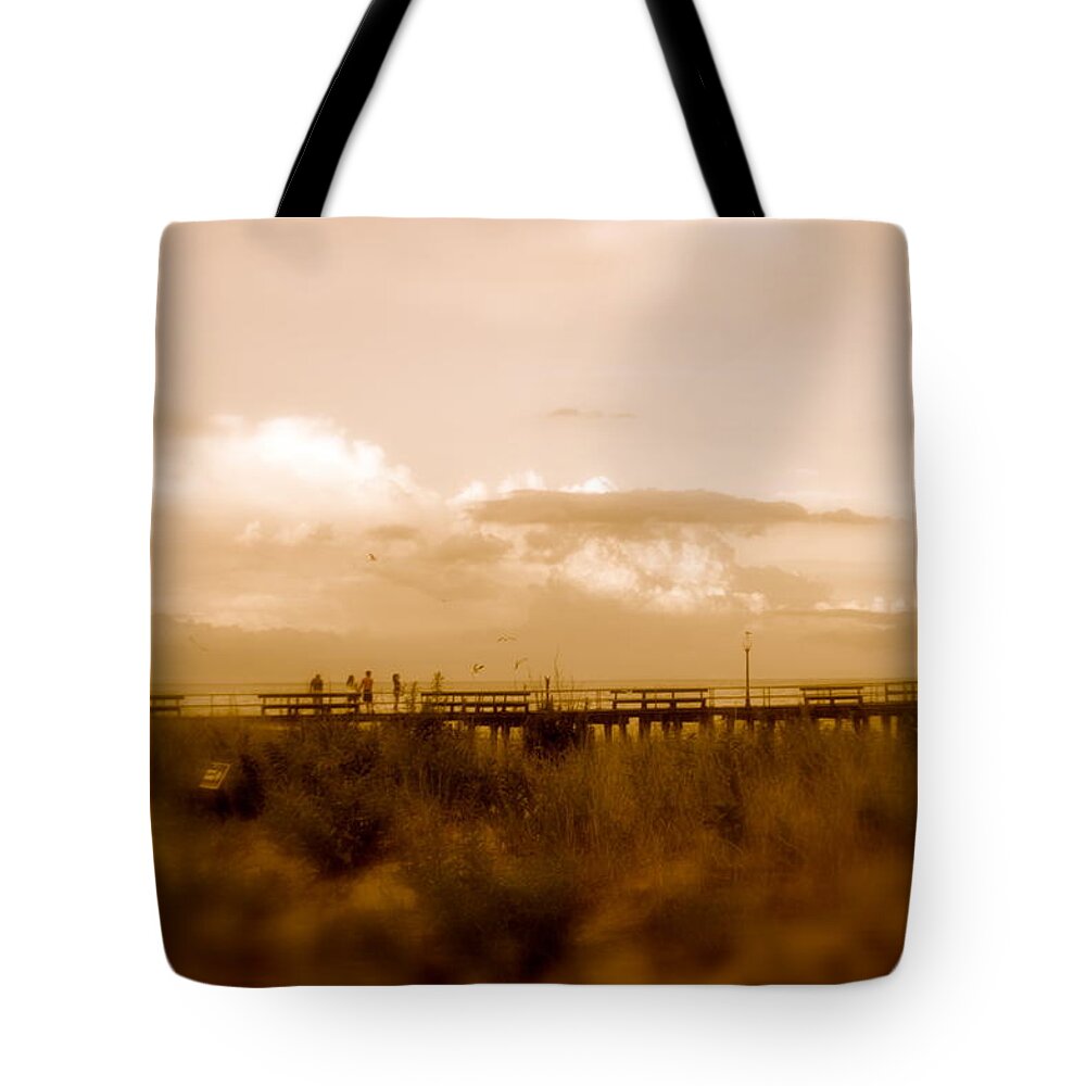 Landscape Tote Bag featuring the photograph Beach Effect by Joe Burns