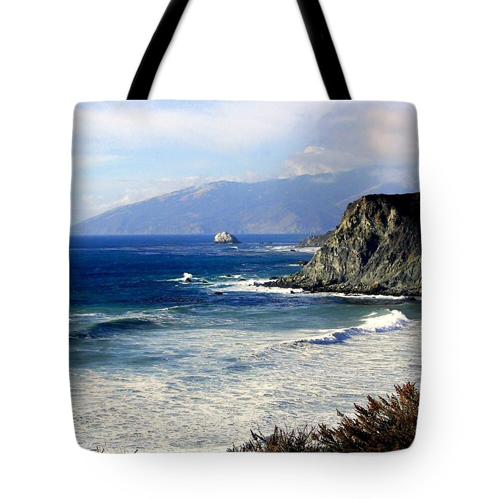 Seascapes Tote Bag featuring the photograph Beauty of Oregon by Karen Wiles