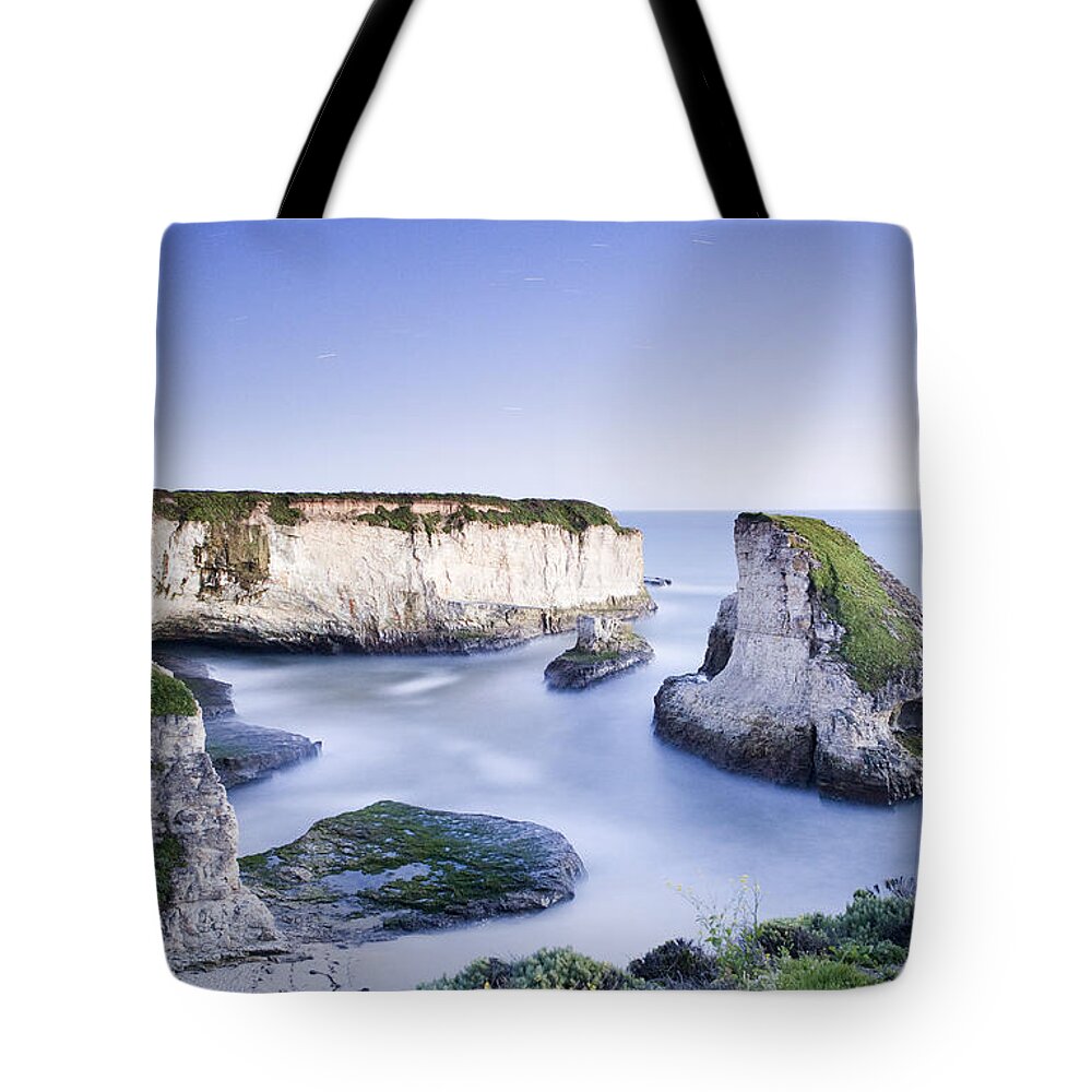 00442995 Tote Bag featuring the photograph Coastline At Dusk Shark Fin Cove by Sebastian Kennerknecht