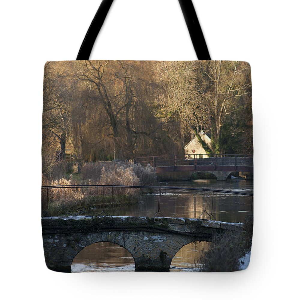 Bibery Tote Bag featuring the photograph Cotswold river scene by Andrew Michael