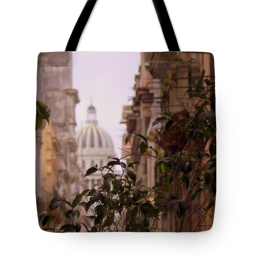 Cuba Tote Bag featuring the photograph Cuban Romance by Karen Wiles