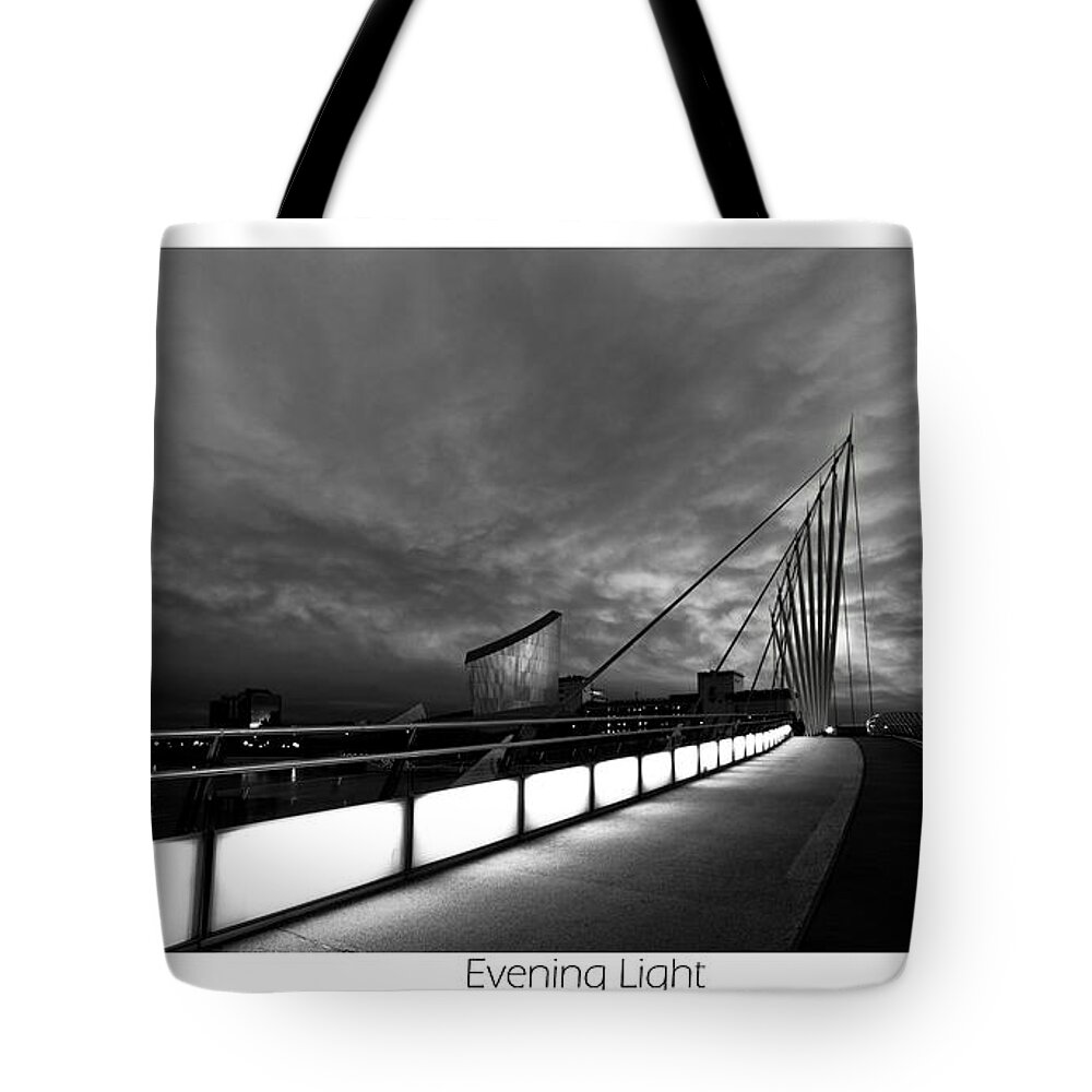 Modern Tote Bag featuring the photograph Evening Light by B Cash