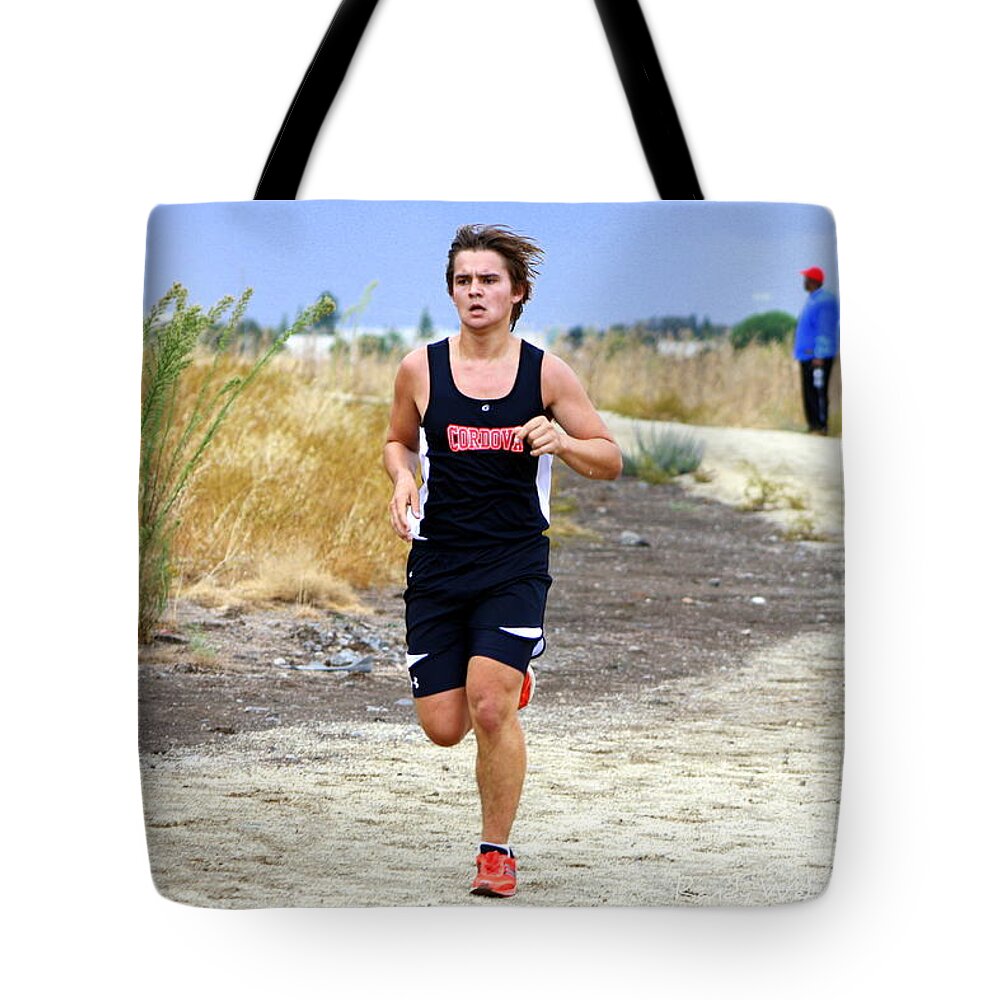 Cal Tote Bag featuring the photograph Finishing 8 by Randy Wehner