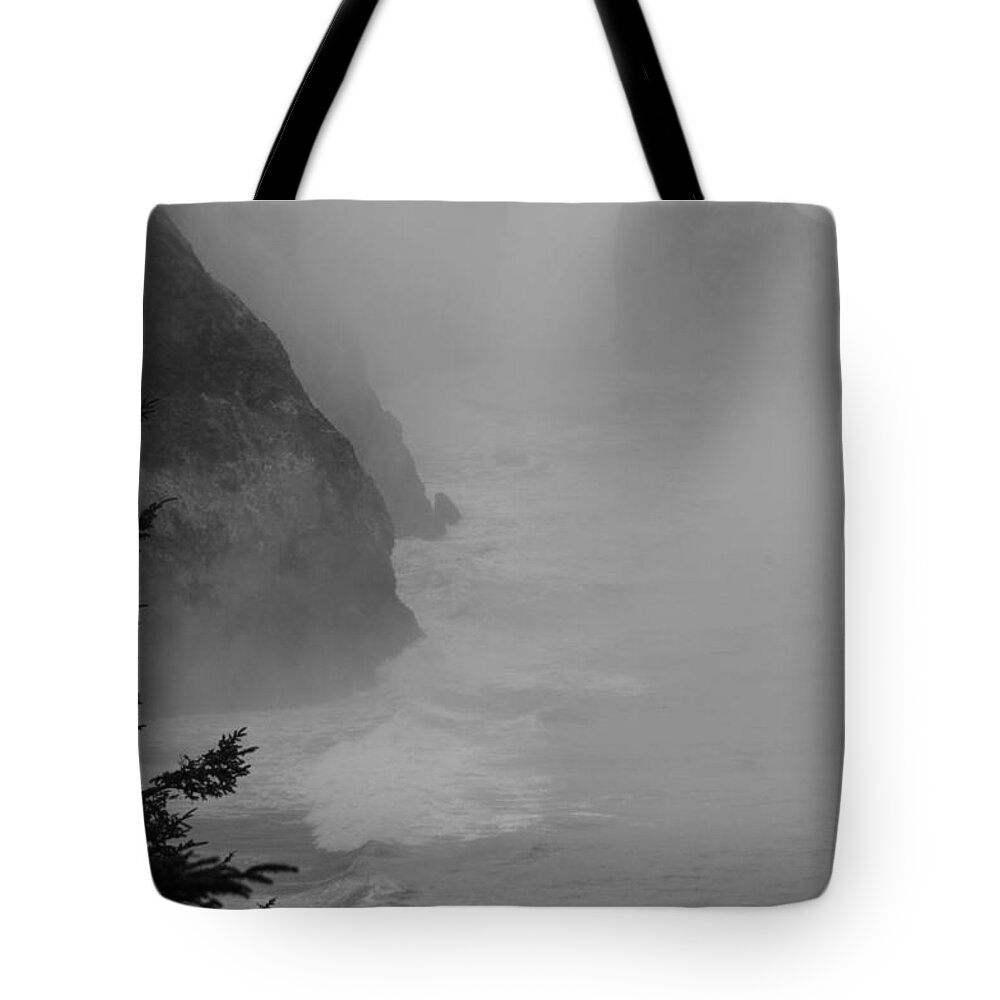 B&w Tote Bag featuring the photograph Fog and Cliffs of the Oregon Coast by Mick Anderson