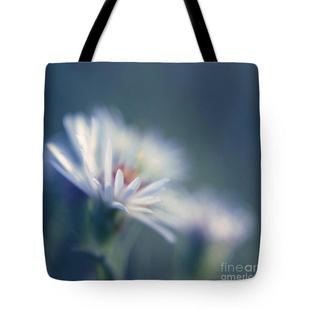Daisy Tote Bag featuring the photograph Innocence - 03 by Variance Collections