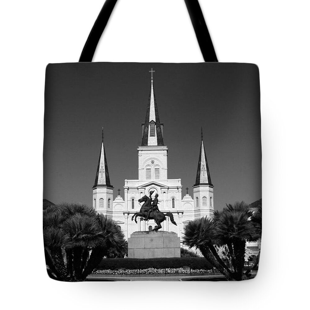 Nola Tote Bag featuring the photograph Jackson Square by Leslie Leda