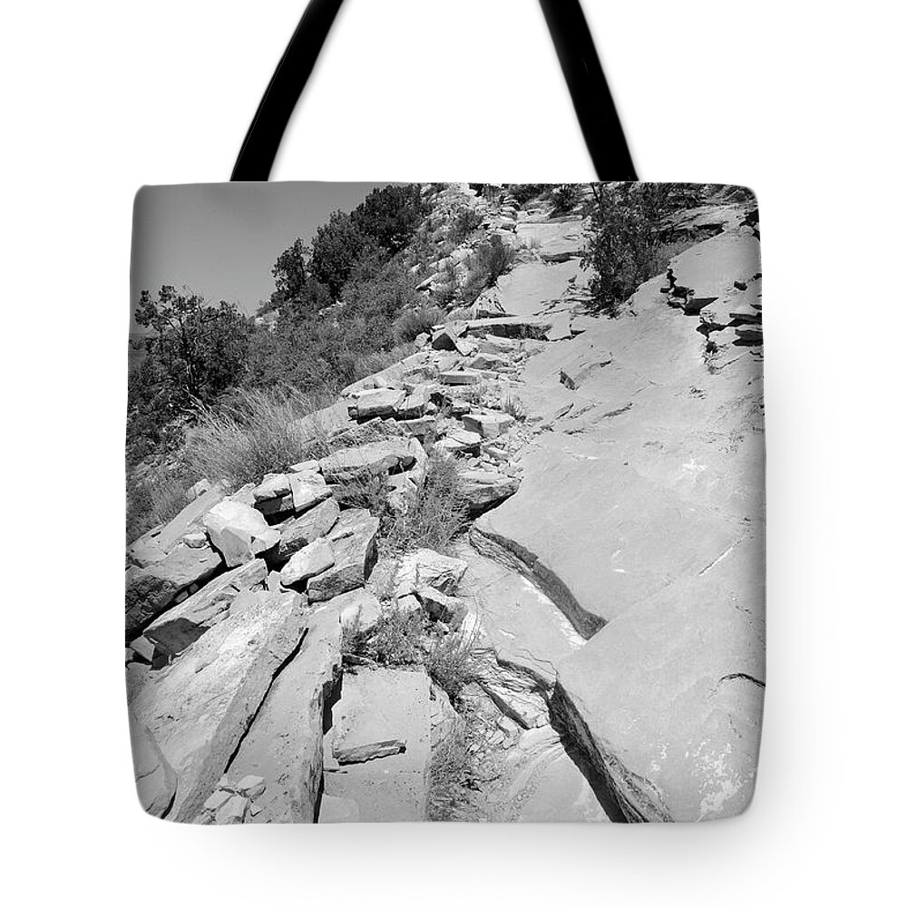 Trail Tote Bag featuring the photograph Looking Up the Hermit's Rest Trail BW by Julie Niemela