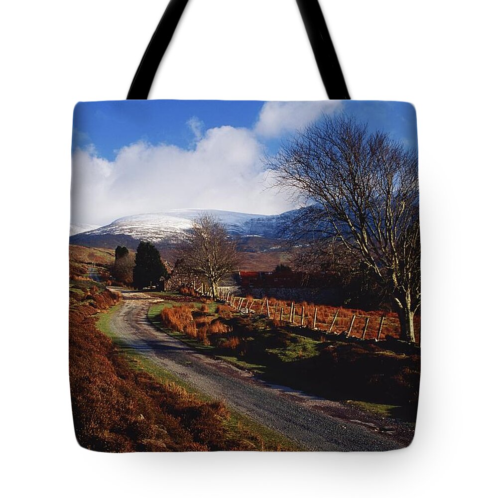Country Road Tote Bag featuring the photograph Nire Valley Drive, County Waterford by Richard Cummins