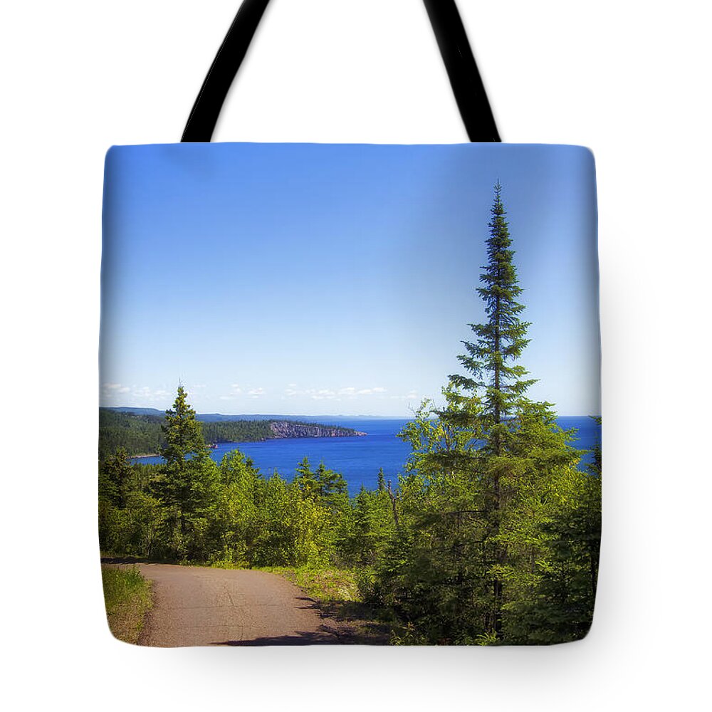 Palisade Head Tote Bag featuring the photograph Palisade Head - Tettegouche State Park by Bill and Linda Tiepelman