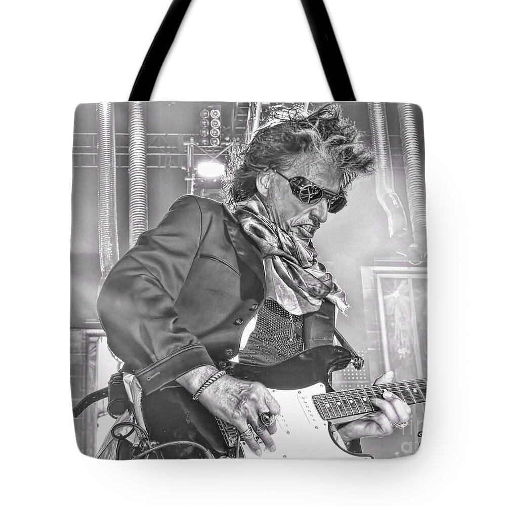 Joe Perry Tote Bag featuring the photograph Perry by Traci Cottingham