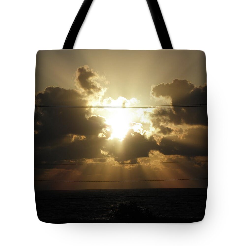 Sunset Tote Bag featuring the photograph Rays Of Beauty by Kim Galluzzo