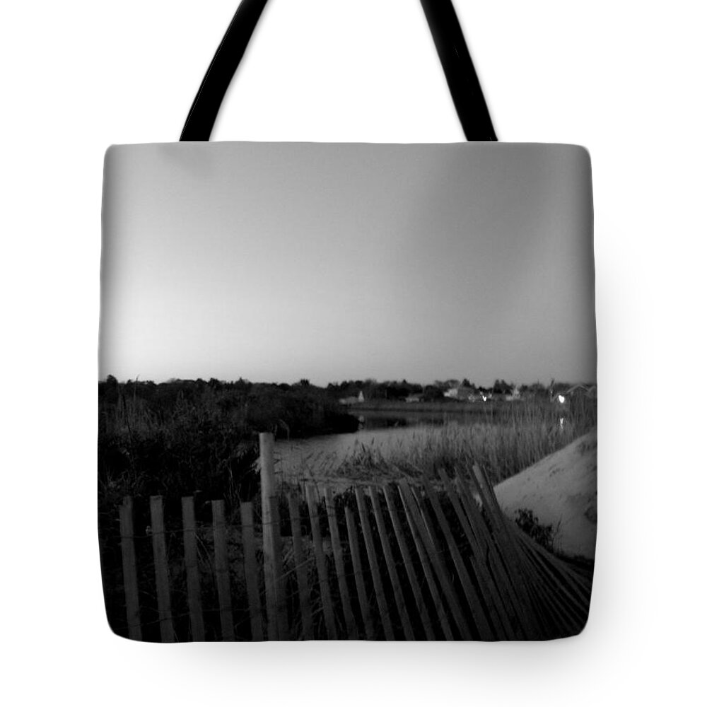 Rhode Tote Bag featuring the photograph Rhode Island Seaside by Kim Galluzzo Wozniak