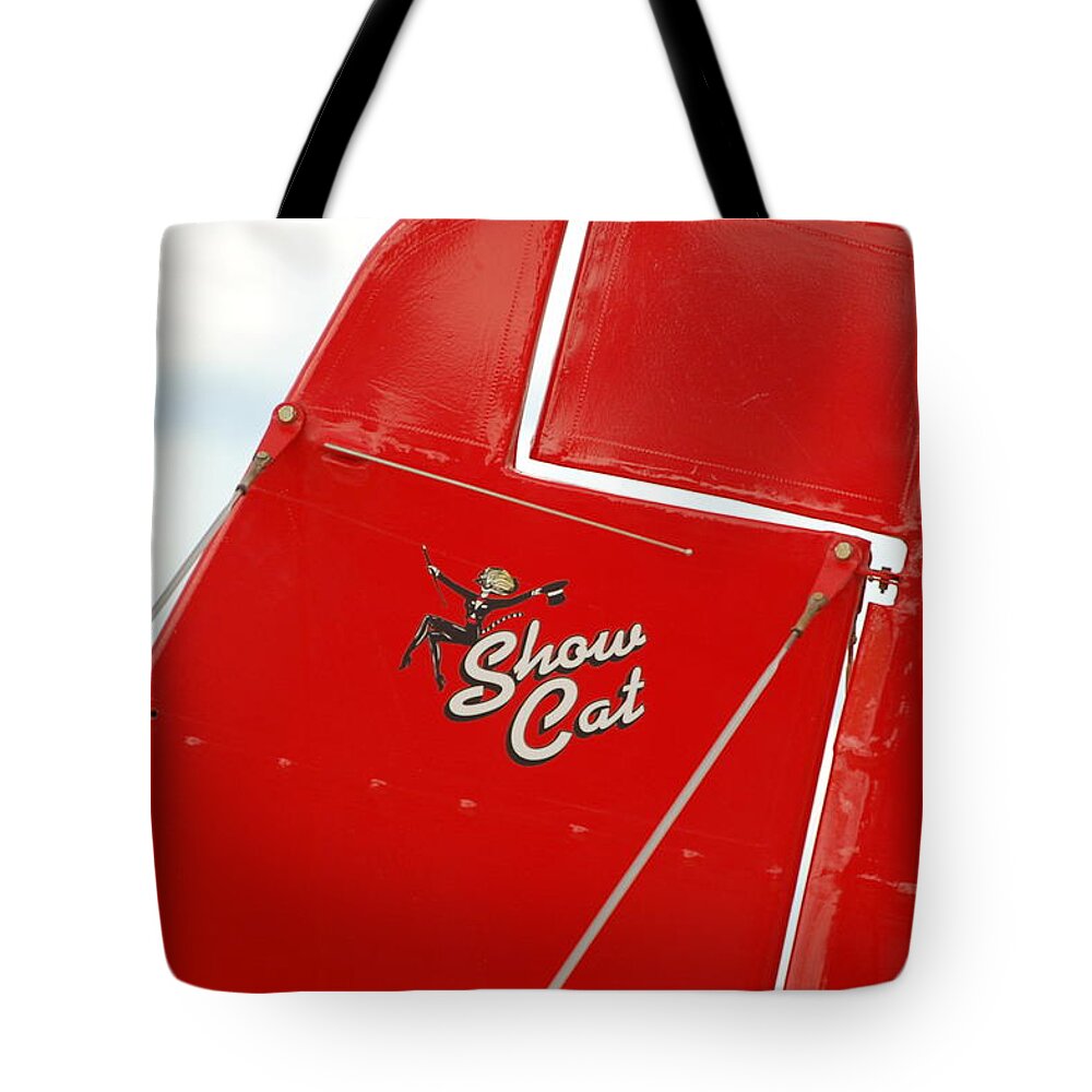 Show Cat Tote Bag featuring the photograph Show Cat by Randy J Heath