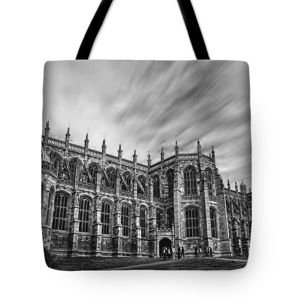 Yhun Suarez Tote Bag featuring the photograph St George's Chapel - Windsor by Yhun Suarez