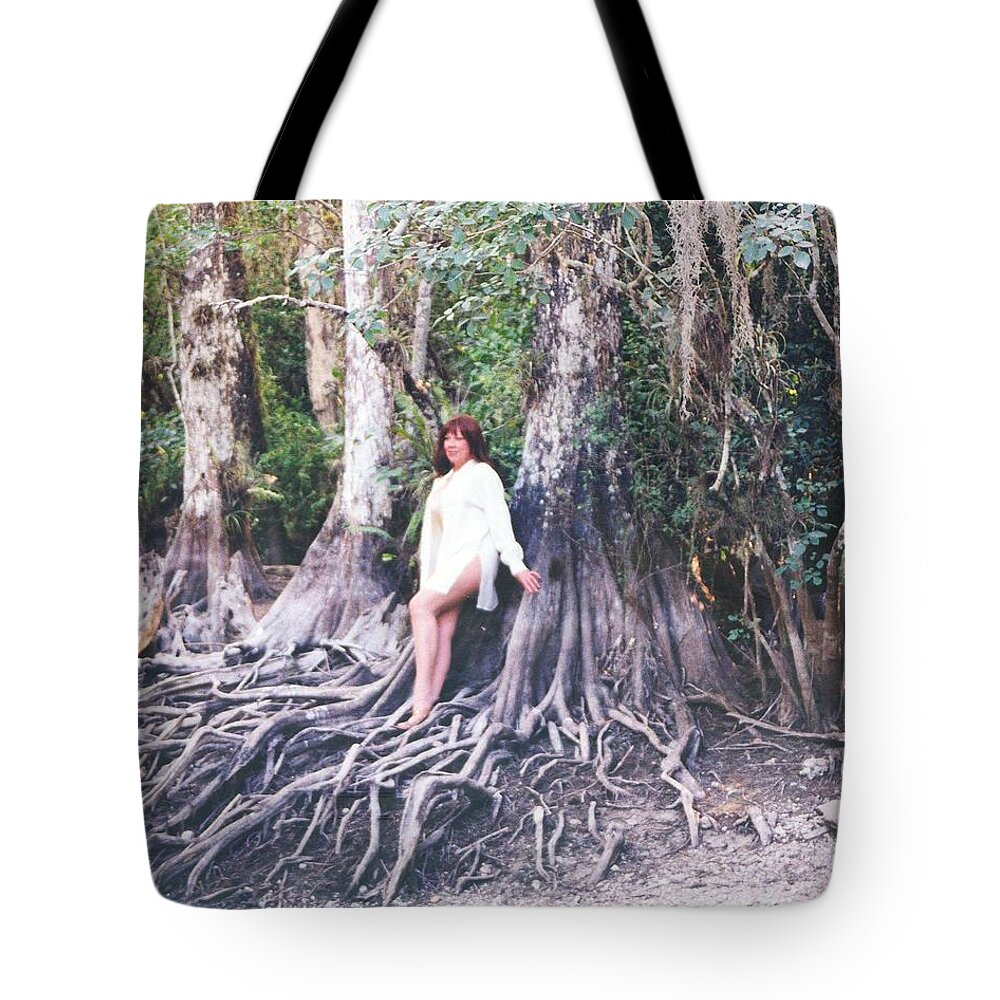 Everglades City Fl.professional Photographer Lucky Cole Tote Bag featuring the photograph Sweetwater Strand 001 by Lucky Cole