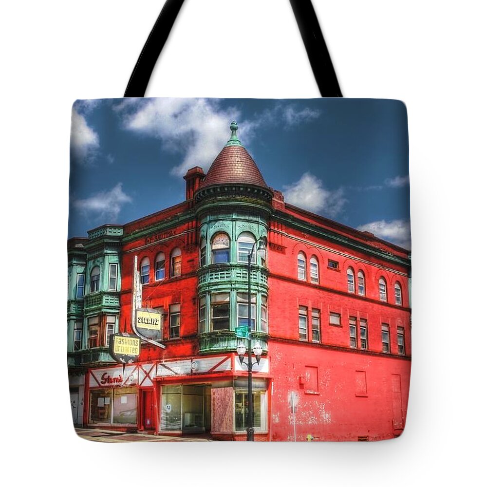 Building Tote Bag featuring the photograph The Sauter Building by Dan Stone