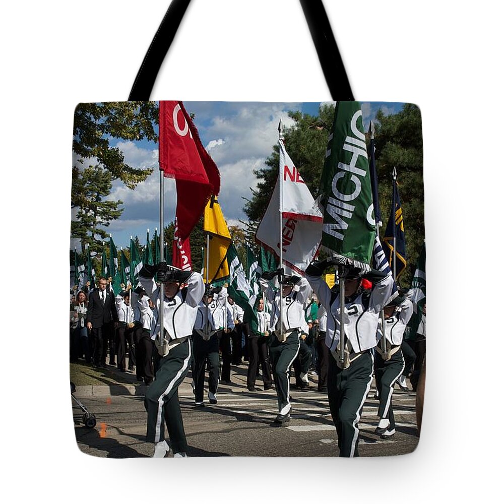 Band Tote Bag featuring the photograph To the Field by Joseph Yarbrough
