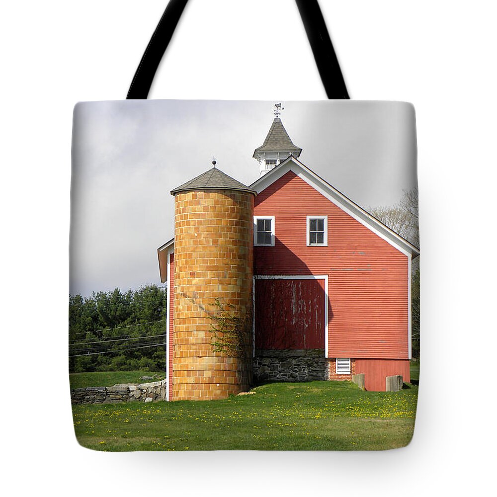 University Of Connecticut Tote Bag featuring the photograph Uconn CT Barn by Kim Galluzzo Wozniak