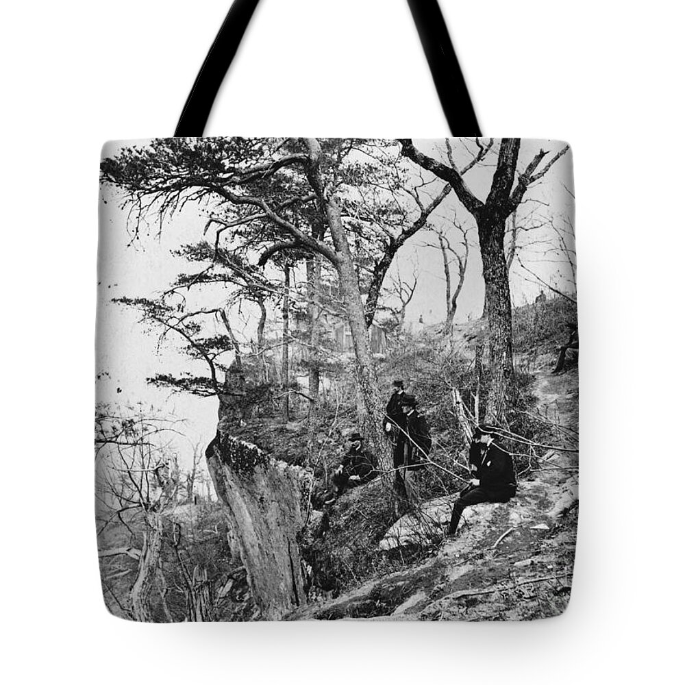 Historical Tote Bag featuring the photograph Ulysses S. Grant And Staff by Photo Researchers