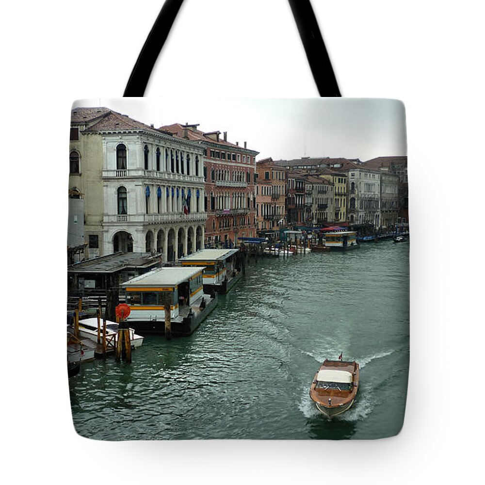 Venice Tote Bag featuring the photograph Venice - 15 by Ely Arsha