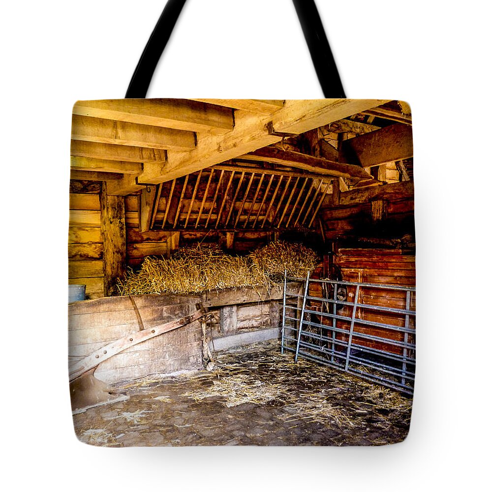 Barn Tote Bag featuring the photograph Watersfield Stable by Dawn OConnor