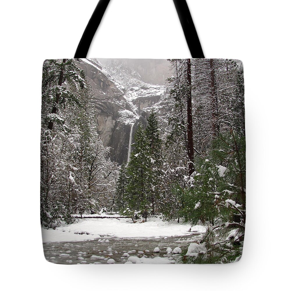 Yosemite Tote Bag featuring the photograph Wonderland Yosemite by Heidi Smith