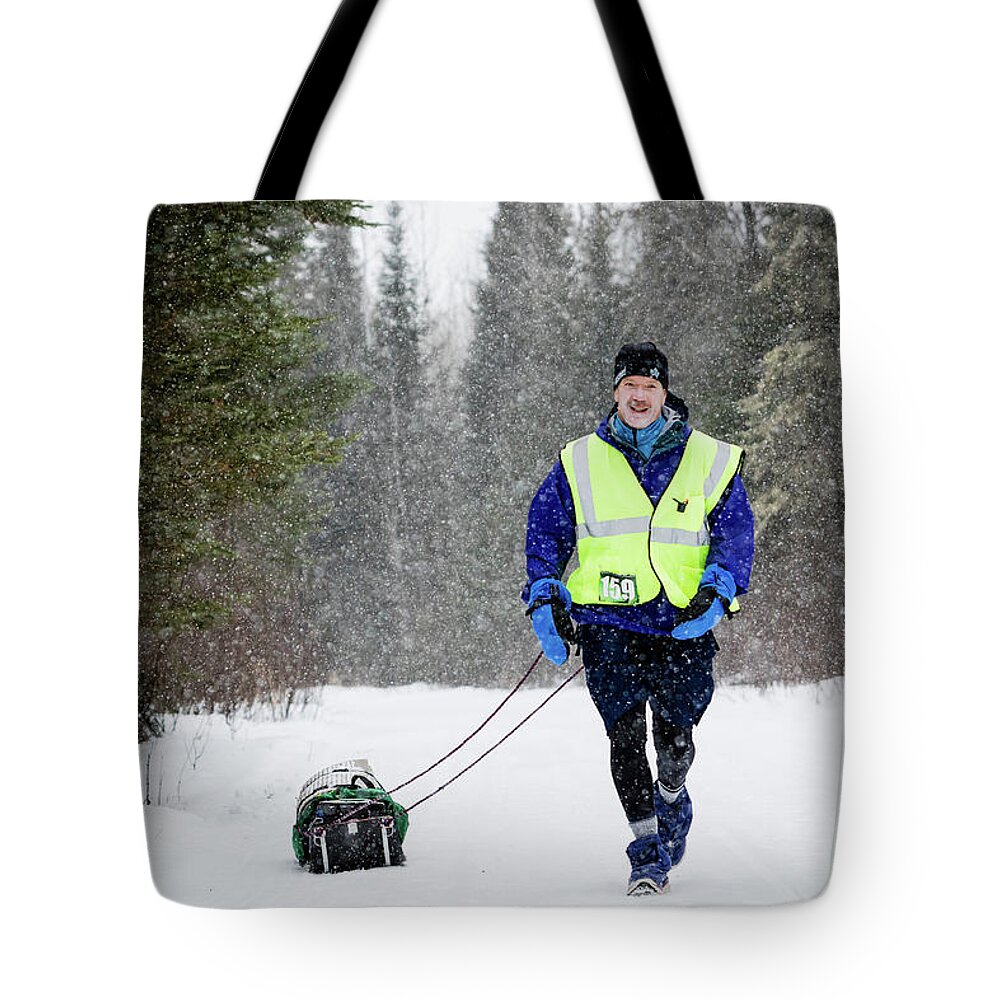 Arrowhead Ultra 135 Tote Bag featuring the photograph 2506 by Lori Dobbs