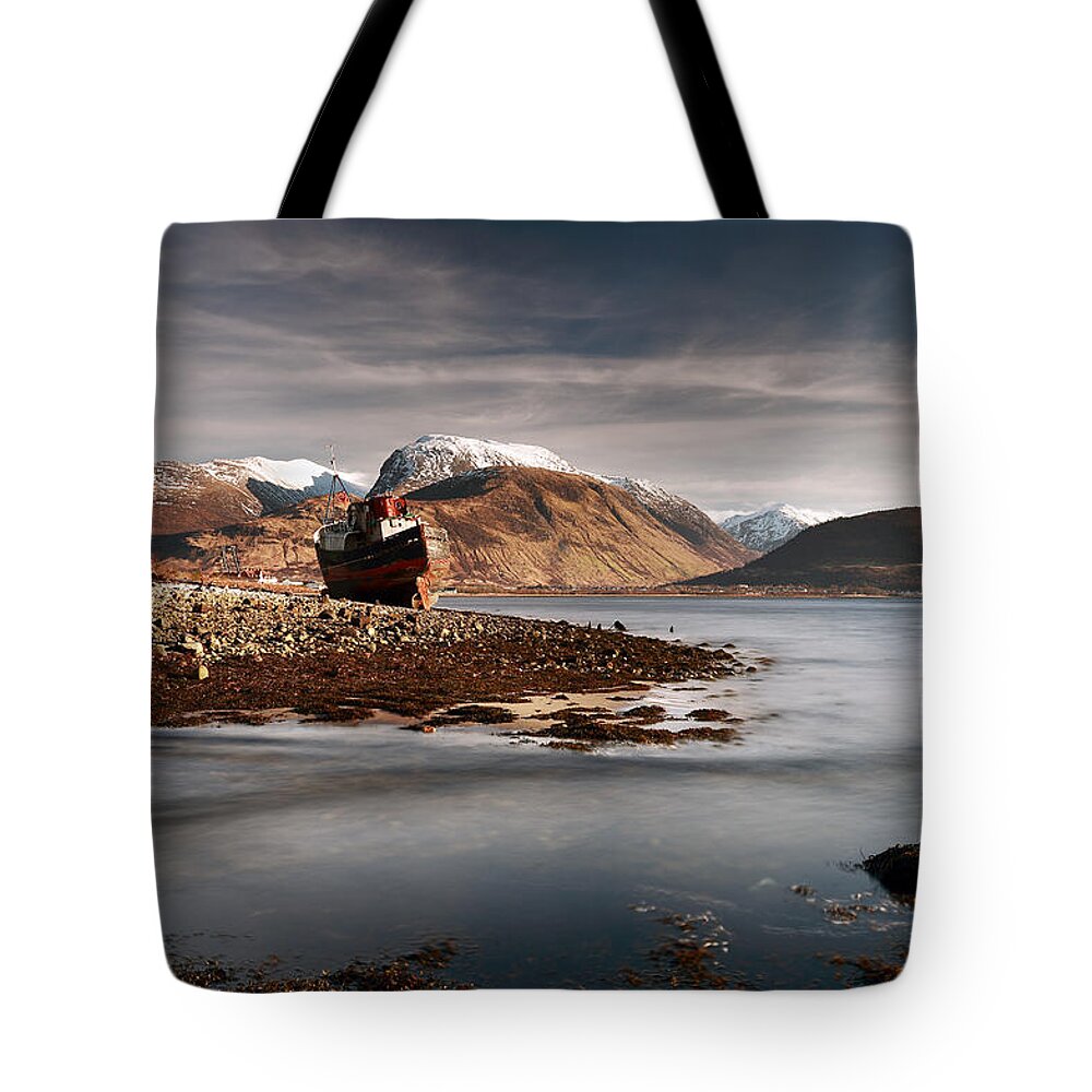 Loch Tote Bag featuring the photograph Ben Nevis by Grant Glendinning