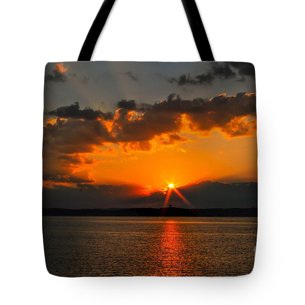 Orange Tote Bag featuring the photograph Chattanooga Sunrise # 2 by Geraldine DeBoer