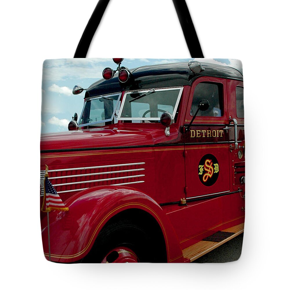 Fire Tote Bag featuring the photograph Detroit Fire Truck #1 by LeeAnn McLaneGoetz McLaneGoetzStudioLLCcom