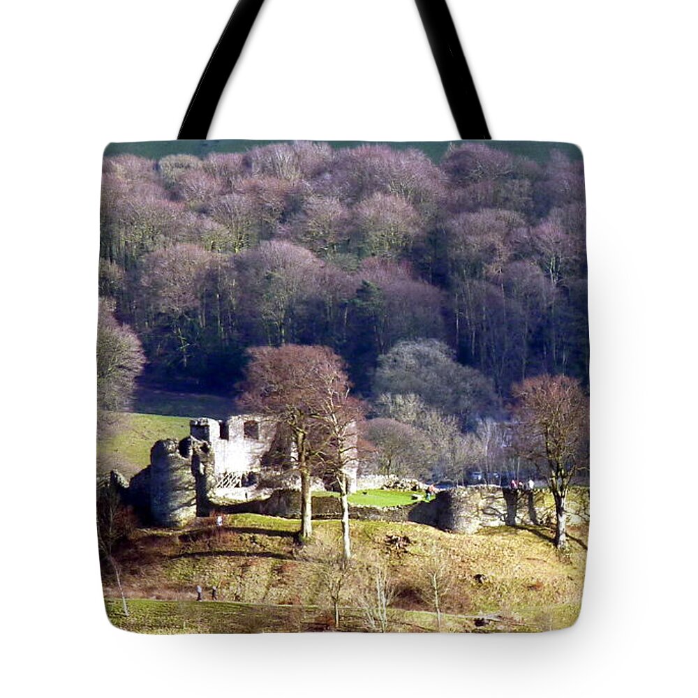 Kendal Castle Tote Bag featuring the photograph Kendal castle #1 by Lukasz Ryszka