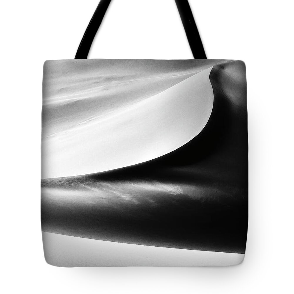 Africa Tote Bag featuring the photograph Less is more. #2 by Usha Peddamatham