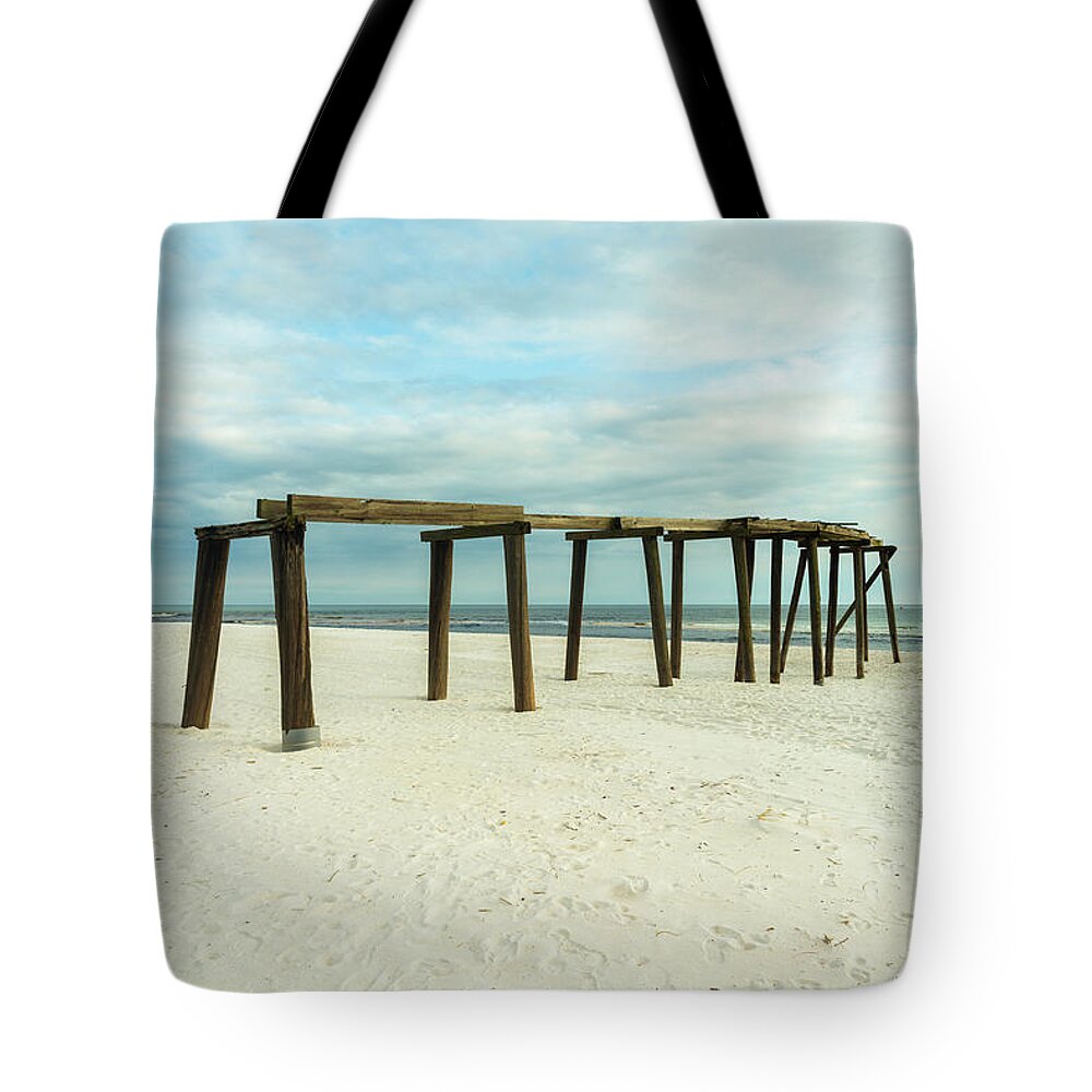 Gulf Of Mexico Tote Bag featuring the photograph Life of a Pier by Raul Rodriguez