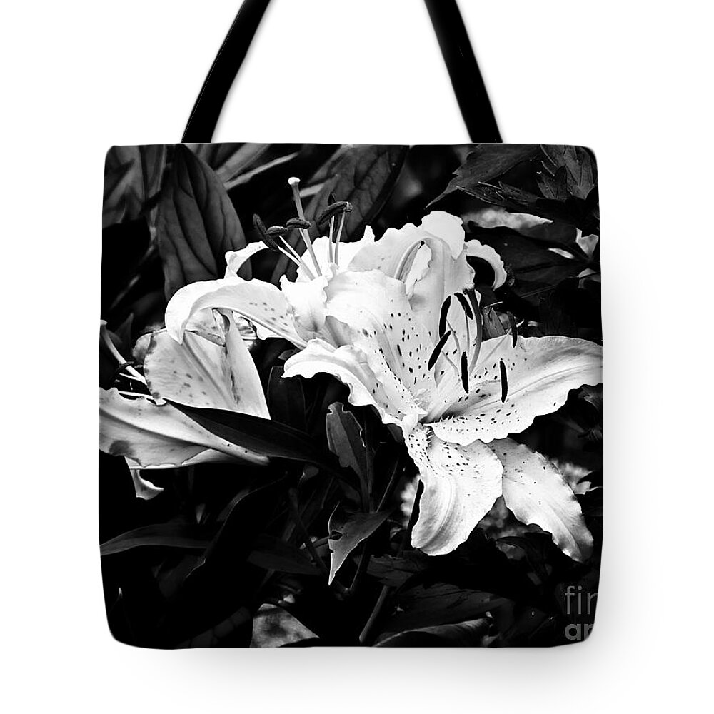 Flora Tote Bag featuring the photograph Lilies 2 by Marcia Lee Jones