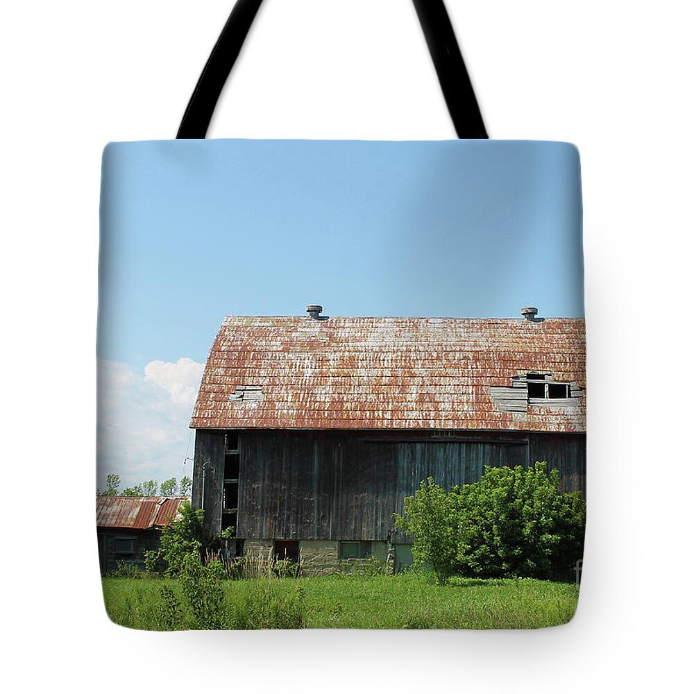 Barn Tote Bag featuring the photograph Old Country Barn II by Nina Silver