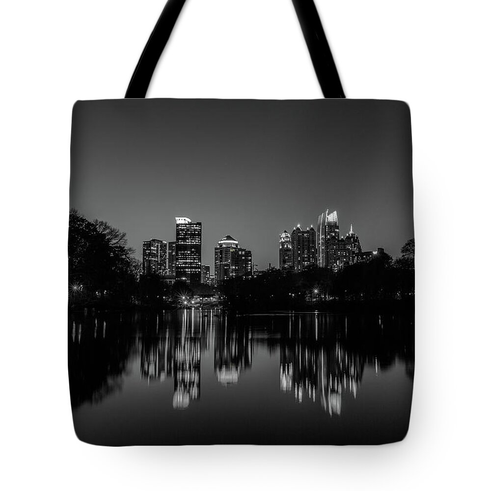 Atlanta Tote Bag featuring the photograph Piedmont Park #1 by Kenny Thomas