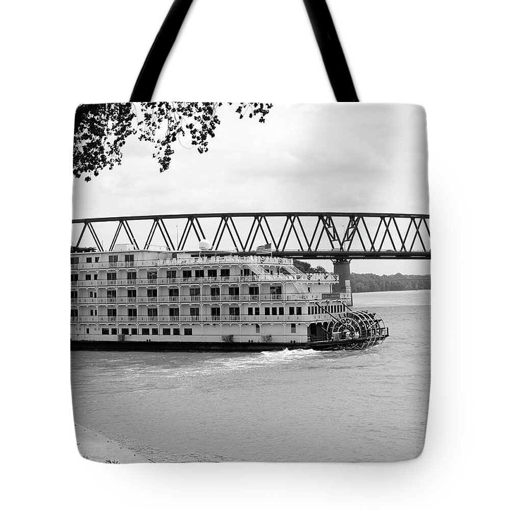  Tote Bag featuring the photograph Queen of the Mississippi by Holden The Moment