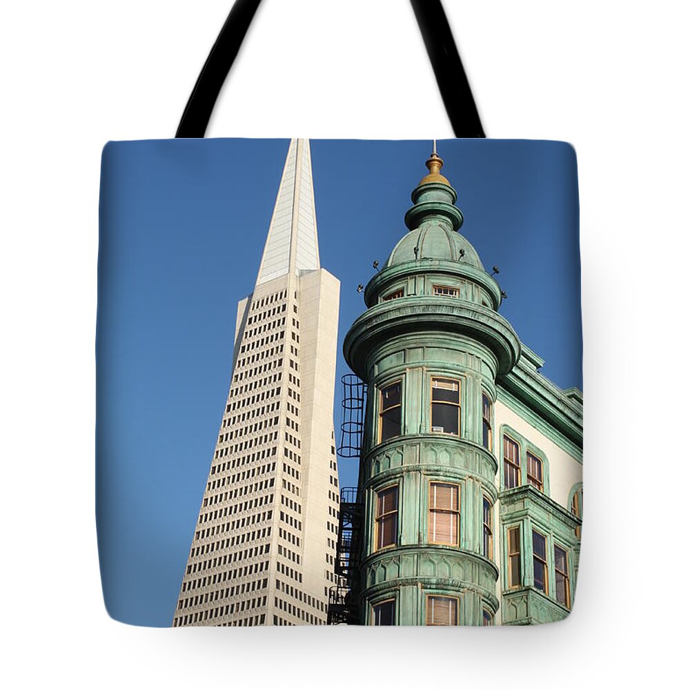 San Francisco Tote Bag featuring the photograph Transamerica Pyramid Building #1 by Henrik Lehnerer