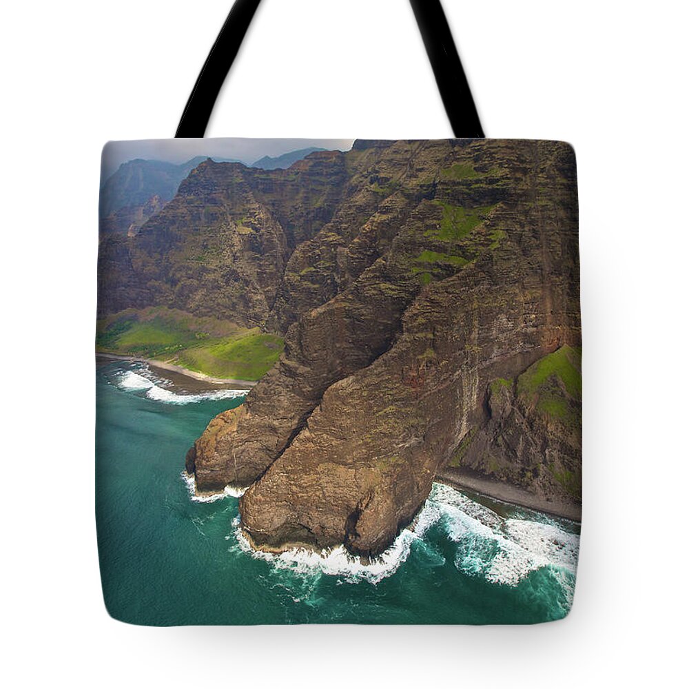 Napali Tote Bag featuring the photograph Vividity #18 by Steven Lapkin