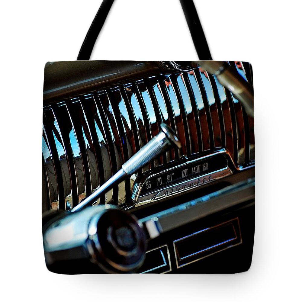 1952 Woody Tote Bag featuring the photograph 1952 Radio by Robert Meanor