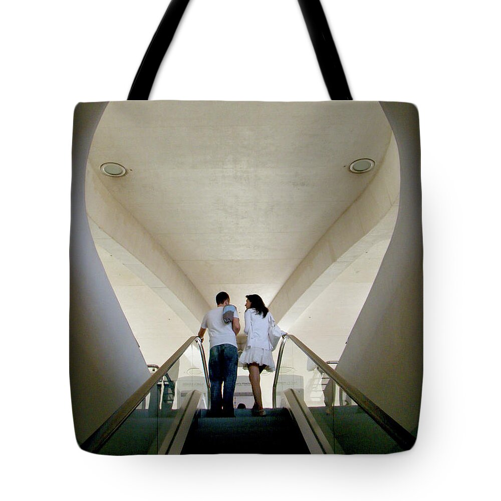 España Tote Bag featuring the photograph Love by Yuki Onoue