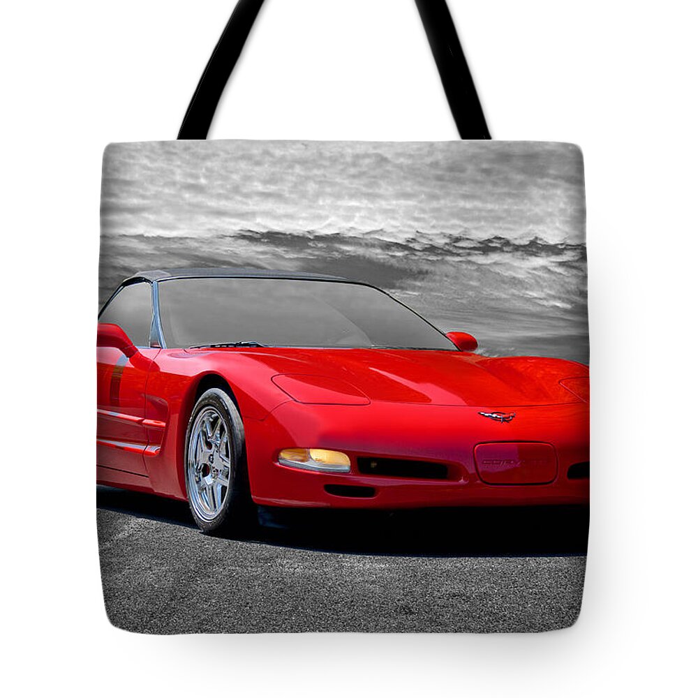 Auto Tote Bag featuring the photograph 2005 Corvette C5 Convertible by Dave Koontz