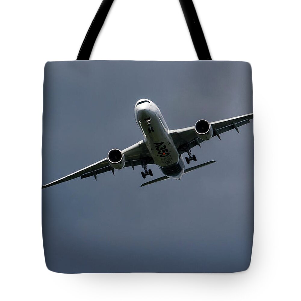 Transportation Tote Bag featuring the photograph Airbus A350 #4 by Shirley Mitchell