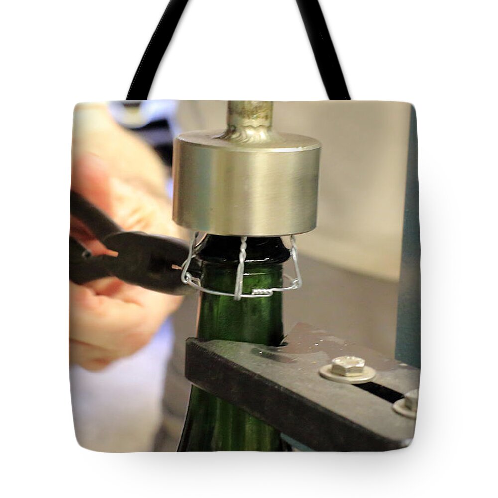 Henke Winery Sparkling Champagne Tote Bag featuring the photograph Henke Winery Sparkling Champagne #4 by PJQandFriends Photography