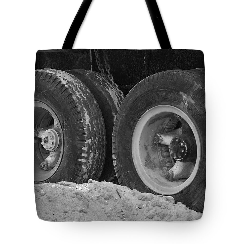 Black And White Tote Bag featuring the photograph 4 Wheels And Sand by Rob Hans